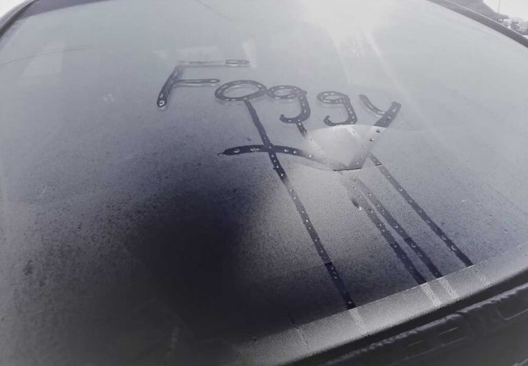 How to Stop Car Windows from Fogging Up in Winter (11 Ways)